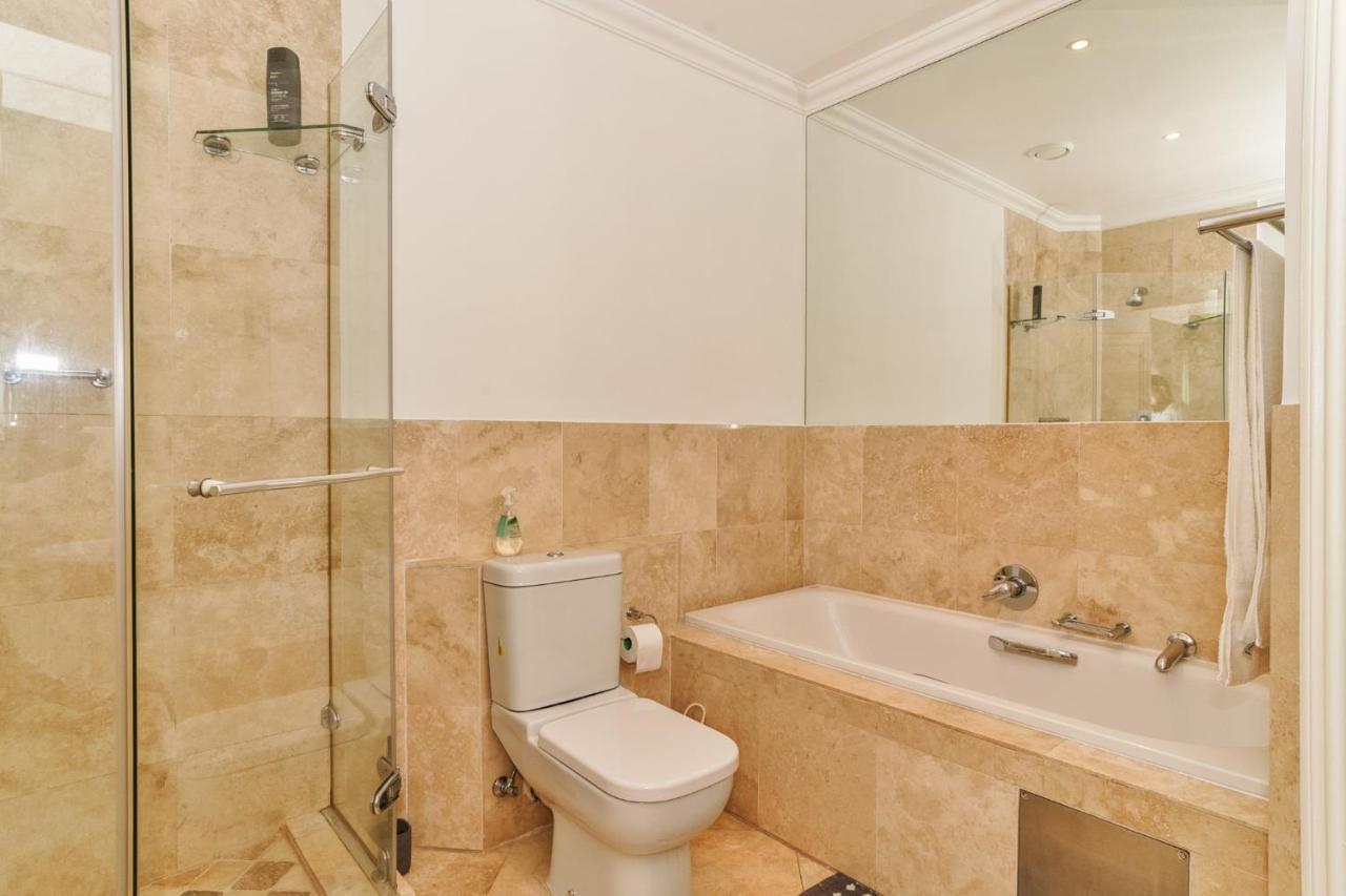 204 Oyster Rock - By Stay In Umhlanga Durban Bagian luar foto